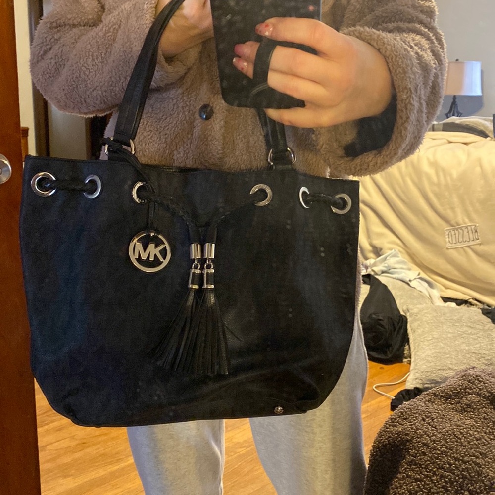 Black Michael kors purse
